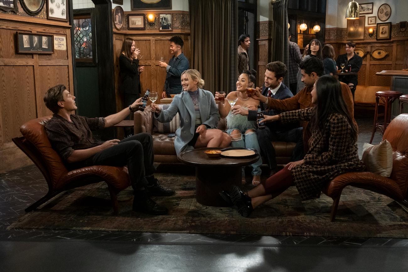 How I Met Your Father' Season 2 Confirmed; Fans Speculate About What That Means for the Father Reveal in Season 1