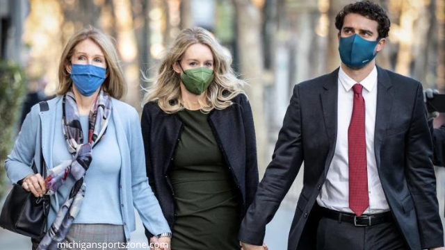 Elizabeth Holmes Net Worth