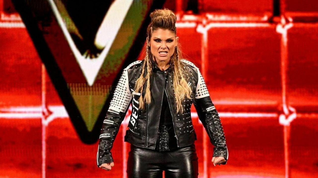 Beth Phoenix Net Worth